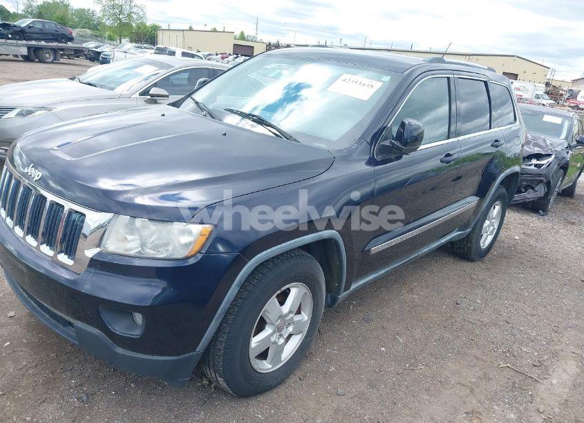 Photo 2 of 2011 Jeep Grand CHEROKEE LAREDO (VIN 1J4RR4GG7BC525561)