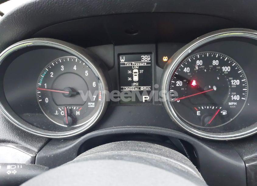 Photo 7 of 2011 Jeep Grand CHEROKEE LAREDO (VIN 1J4RR4GG7BC527522)