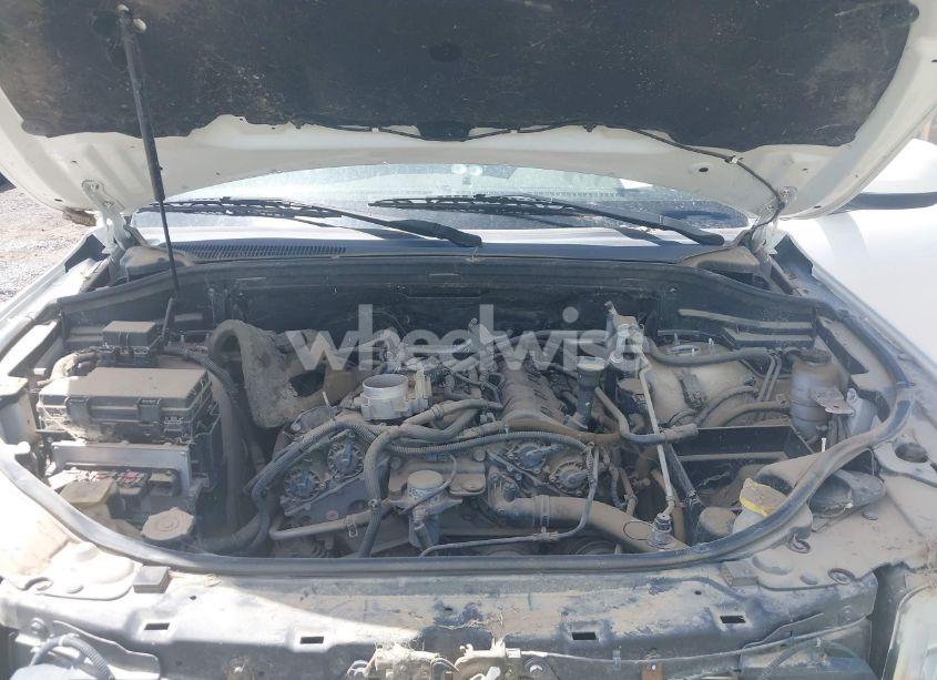 Photo 10 of 2011 Jeep Grand CHEROKEE LAREDO (VIN 1J4RR4GG7BC555983)