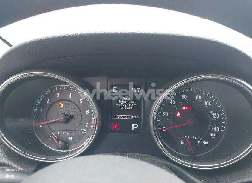 Photo 7 of 2011 Jeep Grand CHEROKEE LAREDO (VIN 1J4RR4GG7BC556552)