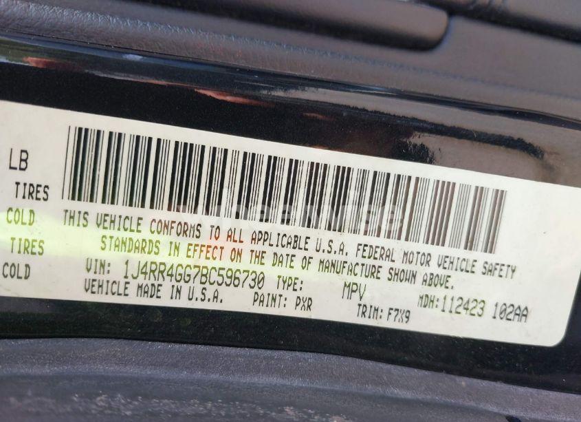 Photo 9 of 2011 Jeep Grand CHEROKEE LAREDO (VIN 1J4RR4GG7BC596730)