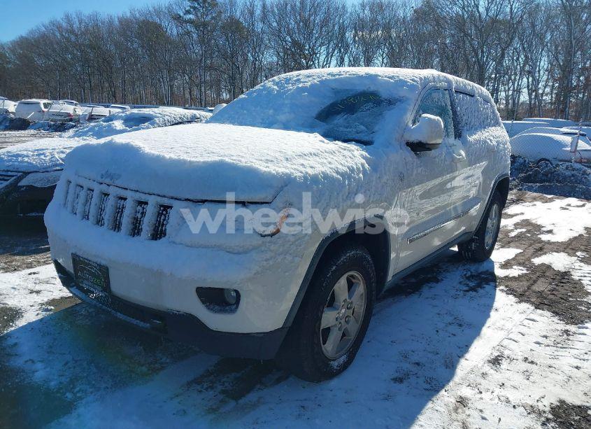 Photo 2 of 2011 Jeep Grand CHEROKEE LAREDO (VIN 1J4RR4GG7BC617575)