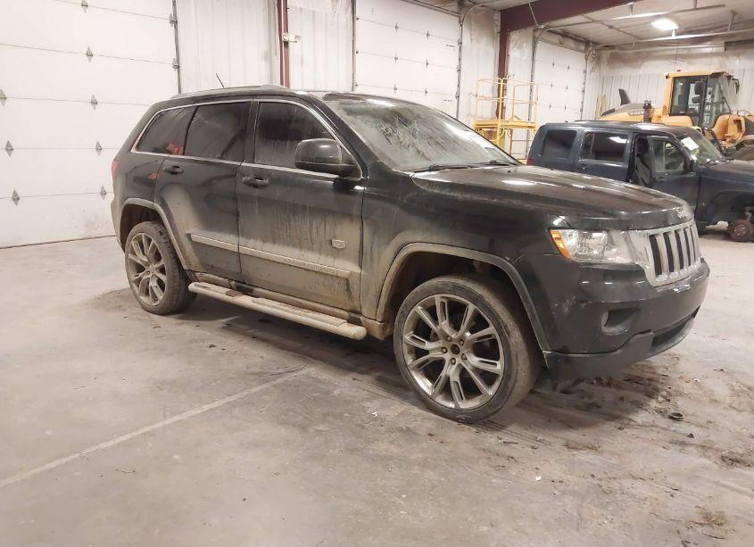2011 Jeep Grand CHEROKEE LAREDO (VIN 1J4RR4GG7BC624431) main photo
