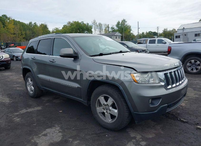 2011 Jeep Grand CHEROKEE LAREDO (VIN 1J4RR4GG7BC671054) main photo