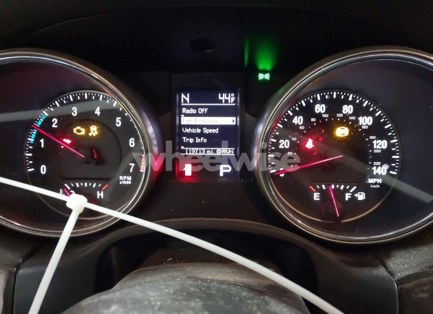 Photo 7 of 2011 Jeep Grand CHEROKEE LAREDO (VIN 1J4RR4GG7BC678621)