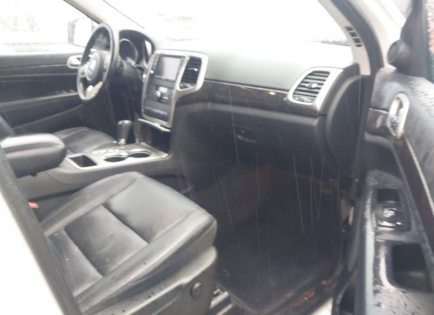 Photo 5 of 2011 Jeep Grand CHEROKEE LAREDO (VIN 1J4RR4GG7BC701007)