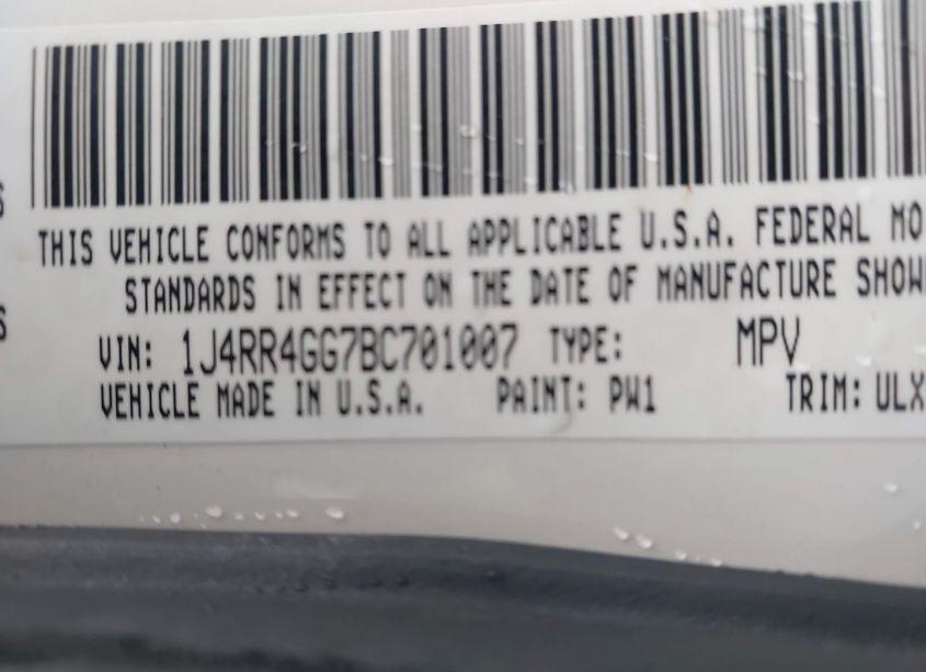 Photo 9 of 2011 Jeep Grand CHEROKEE LAREDO (VIN 1J4RR4GG7BC701007)