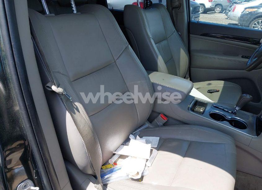 Photo 5 of 2011 Jeep Grand CHEROKEE LAREDO (VIN 1J4RR4GG7BC721015)