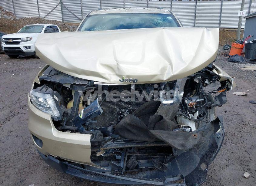 Photo 12 of 2011 Jeep Grand CHEROKEE LAREDO (VIN 1J4RR4GG7BC731446)