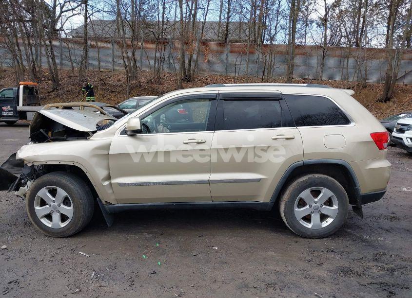 Photo 14 of 2011 Jeep Grand CHEROKEE LAREDO (VIN 1J4RR4GG7BC731446)