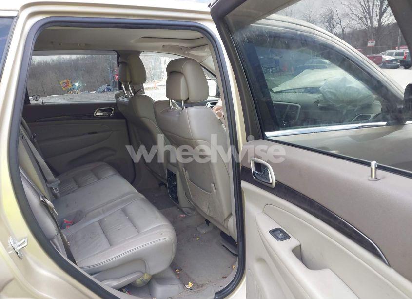 Photo 8 of 2011 Jeep Grand CHEROKEE LAREDO (VIN 1J4RR4GG7BC731446)