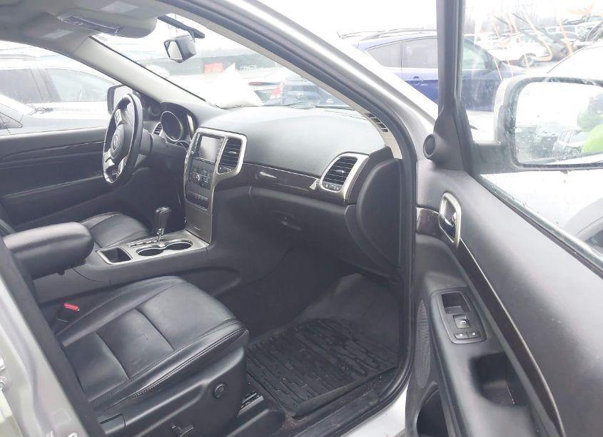 Photo 5 of 2011 Jeep Grand CHEROKEE LAREDO (VIN 1J4RR4GG8BC510289)