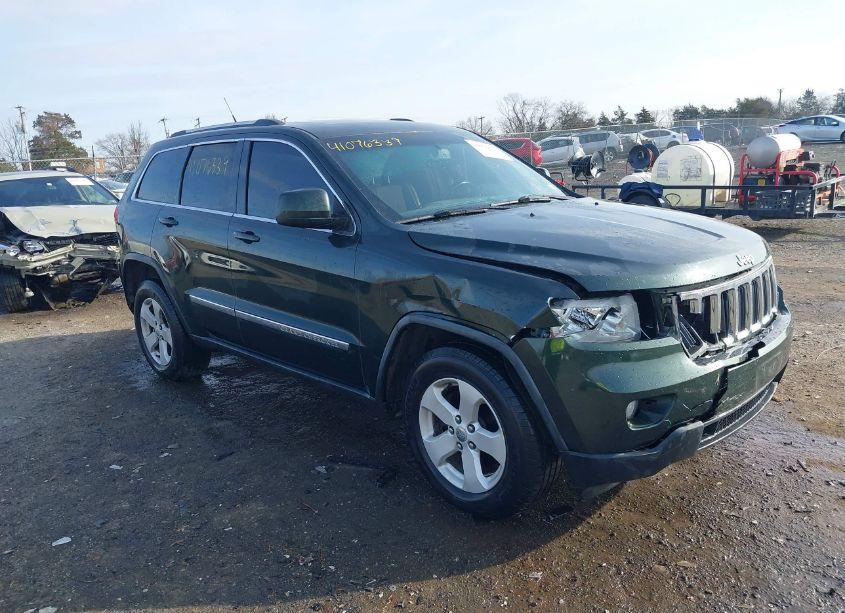 2011 Jeep Grand CHEROKEE LAREDO (VIN 1J4RR4GG8BC520496) main photo