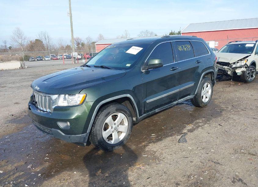 Photo 2 of 2011 Jeep Grand CHEROKEE LAREDO (VIN 1J4RR4GG8BC520496)