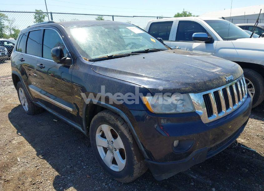 2011 Jeep Grand CHEROKEE LAREDO (VIN 1J4RR4GG8BC525701) main photo