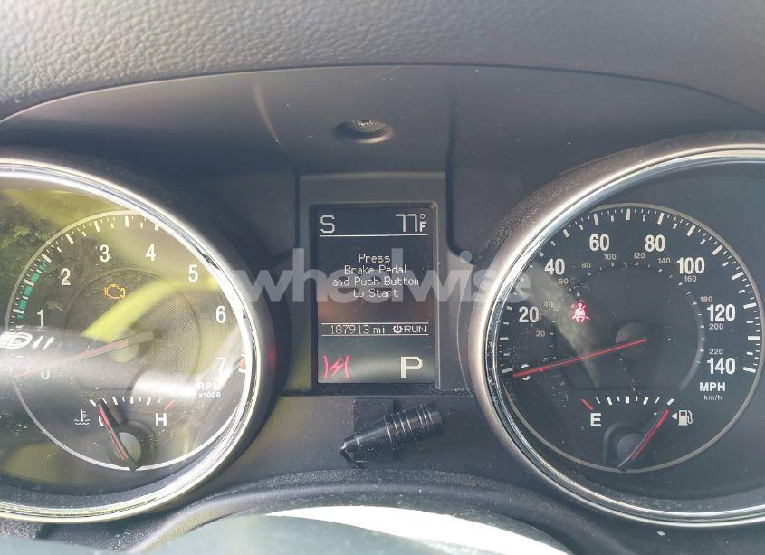 Photo 7 of 2011 Jeep Grand CHEROKEE LAREDO (VIN 1J4RR4GG8BC530722)