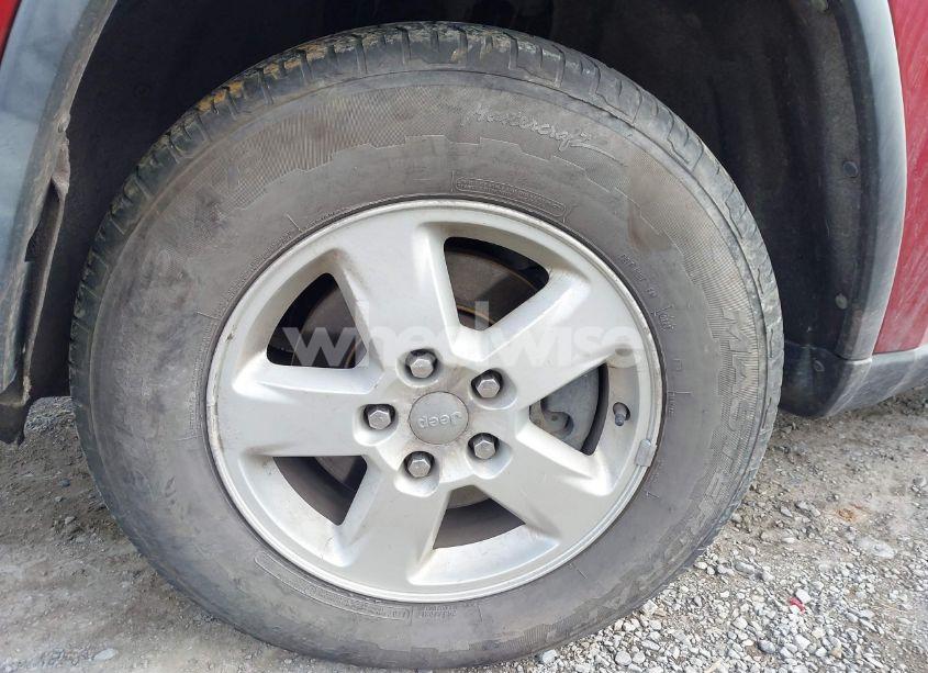 Photo 12 of 2011 Jeep Grand CHEROKEE LAREDO (VIN 1J4RR4GG8BC534110)