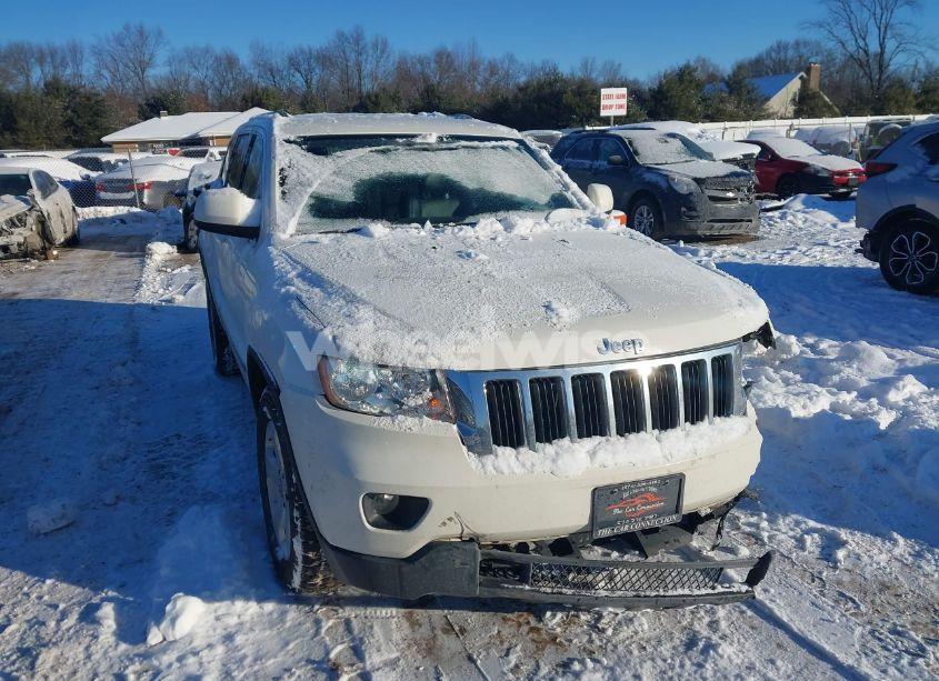 2011 Jeep Grand CHEROKEE LAREDO (VIN 1J4RR4GG8BC550369) main photo