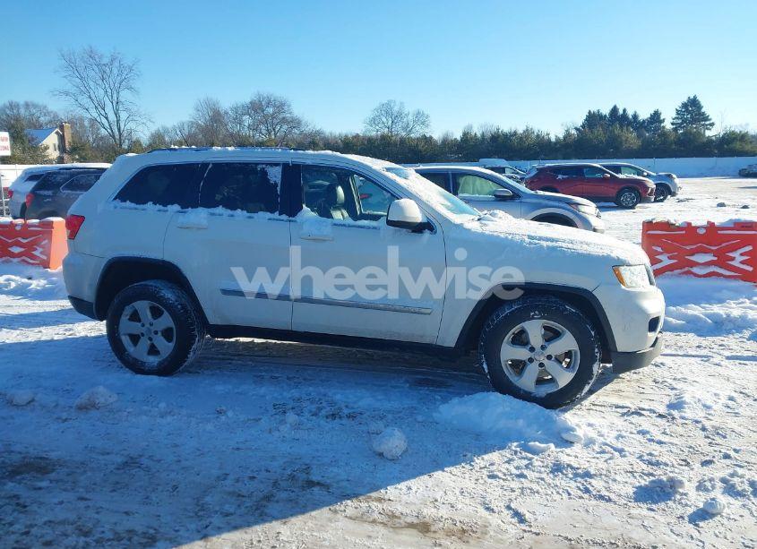 Photo 13 of 2011 Jeep Grand CHEROKEE LAREDO (VIN 1J4RR4GG8BC550369)