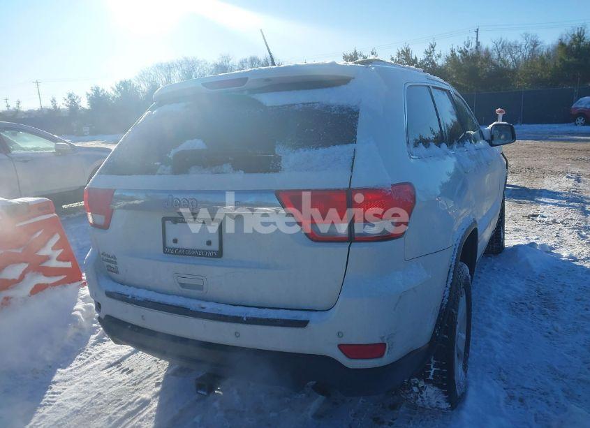 Photo 4 of 2011 Jeep Grand CHEROKEE LAREDO (VIN 1J4RR4GG8BC550369)