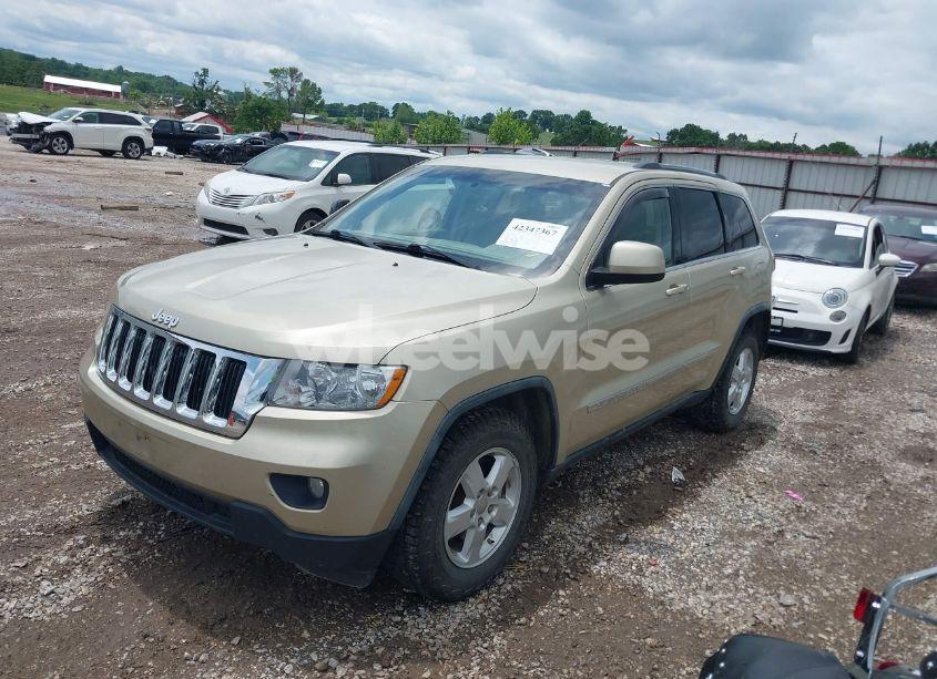 Photo 2 of 2011 Jeep Grand CHEROKEE LAREDO (VIN 1J4RR4GG8BC558018)