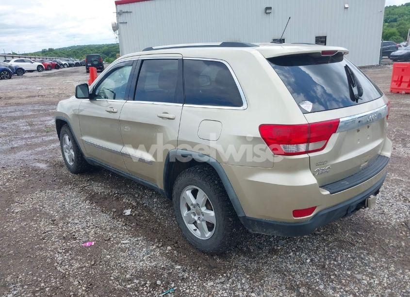 Photo 3 of 2011 Jeep Grand CHEROKEE LAREDO (VIN 1J4RR4GG8BC558018)