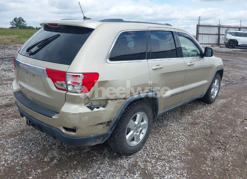 Photo 4 of 2011 Jeep Grand CHEROKEE LAREDO (VIN 1J4RR4GG8BC558018)