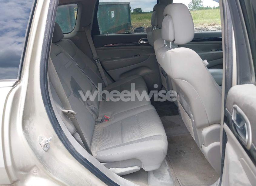 Photo 8 of 2011 Jeep Grand CHEROKEE LAREDO (VIN 1J4RR4GG8BC558018)