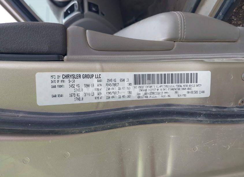 Photo 9 of 2011 Jeep Grand CHEROKEE LAREDO (VIN 1J4RR4GG8BC558018)