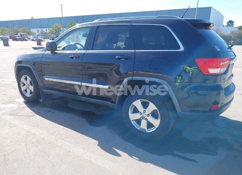 Photo 3 of 2011 Jeep Grand CHEROKEE LAREDO (VIN 1J4RR4GG8BC587213)