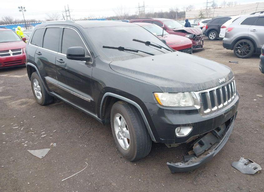 2011 Jeep Grand CHEROKEE LAREDO (VIN 1J4RR4GG8BC589673) main photo