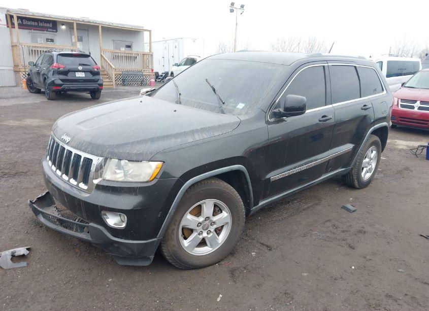 Photo 2 of 2011 Jeep Grand CHEROKEE LAREDO (VIN 1J4RR4GG8BC589673)
