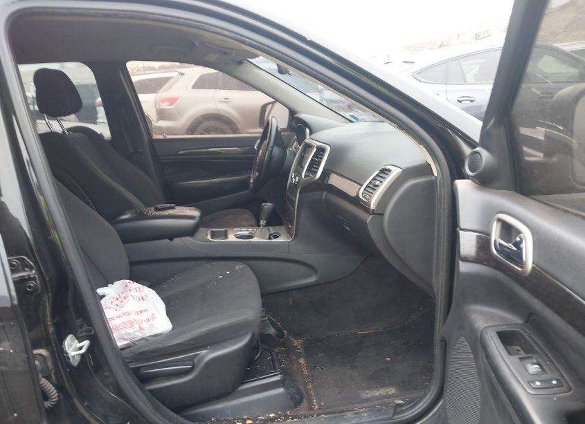 Photo 5 of 2011 Jeep Grand CHEROKEE LAREDO (VIN 1J4RR4GG8BC589673)