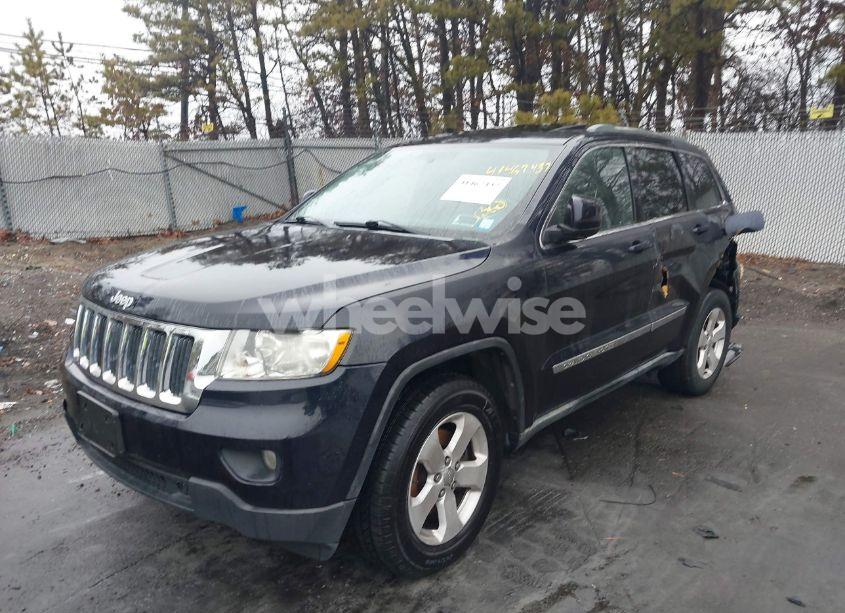 Photo 2 of 2011 Jeep Grand CHEROKEE LAREDO (VIN 1J4RR4GG8BC702926)