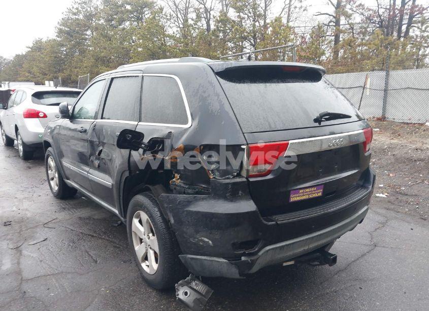 Photo 3 of 2011 Jeep Grand CHEROKEE LAREDO (VIN 1J4RR4GG8BC702926)