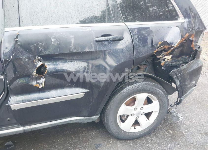 Photo 6 of 2011 Jeep Grand CHEROKEE LAREDO (VIN 1J4RR4GG8BC702926)