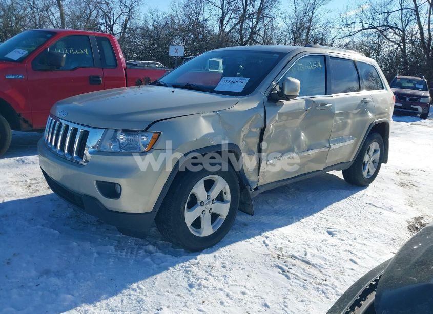 Photo 2 of 2011 Jeep Grand CHEROKEE LAREDO (VIN 1J4RR4GG8BC738048)