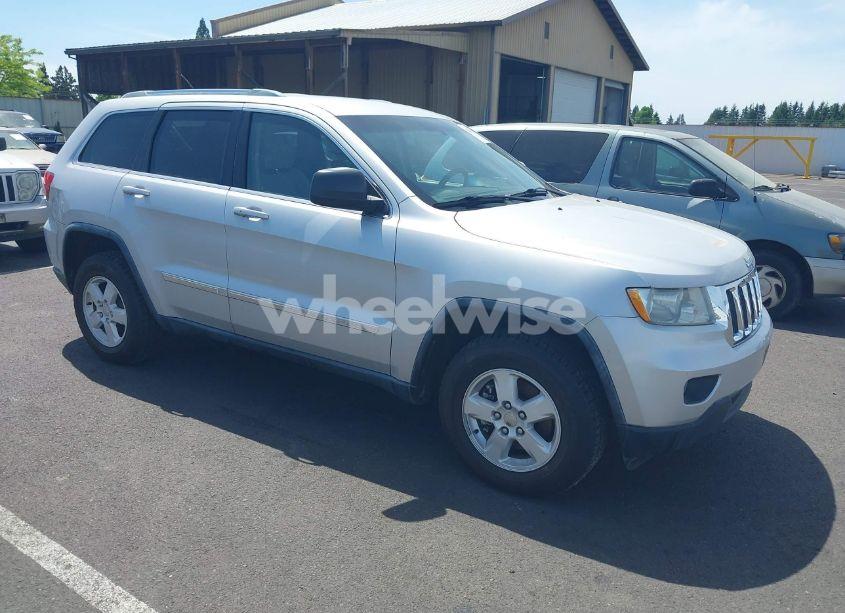 2011 Jeep Grand CHEROKEE LAREDO (VIN 1J4RR4GG9BC581260) main photo
