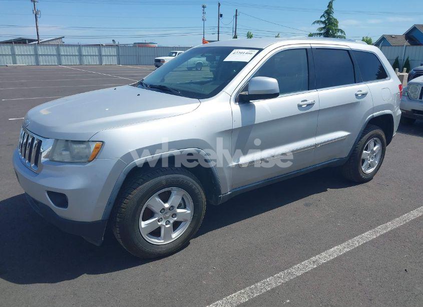 Photo 2 of 2011 Jeep Grand CHEROKEE LAREDO (VIN 1J4RR4GG9BC581260)