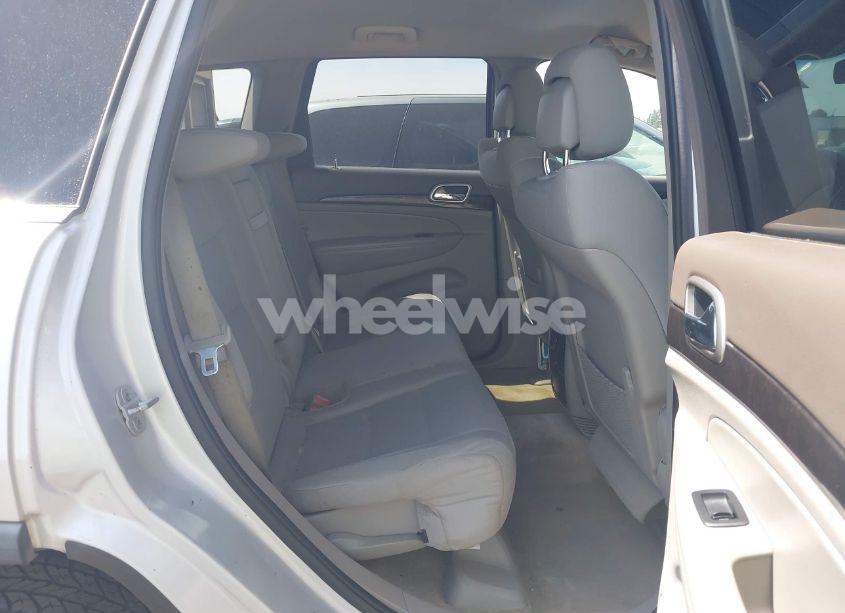 Photo 8 of 2011 Jeep Grand CHEROKEE LAREDO (VIN 1J4RR4GG9BC581260)