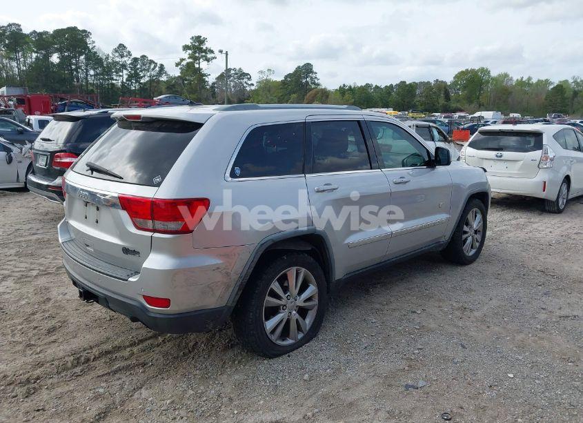 Photo 4 of 2011 Jeep Grand CHEROKEE LAREDO (VIN 1J4RR4GG9BC645961)