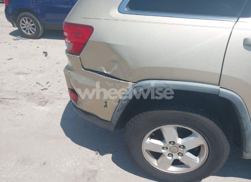 Photo 15 of 2011 Jeep Grand CHEROKEE LAREDO (VIN 1J4RR4GG9BC734574)