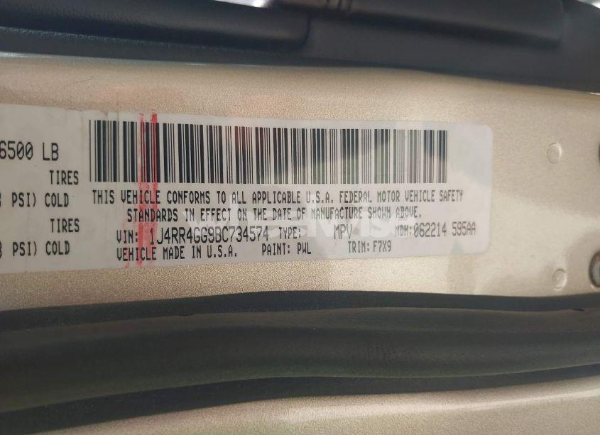 Photo 9 of 2011 Jeep Grand CHEROKEE LAREDO (VIN 1J4RR4GG9BC734574)