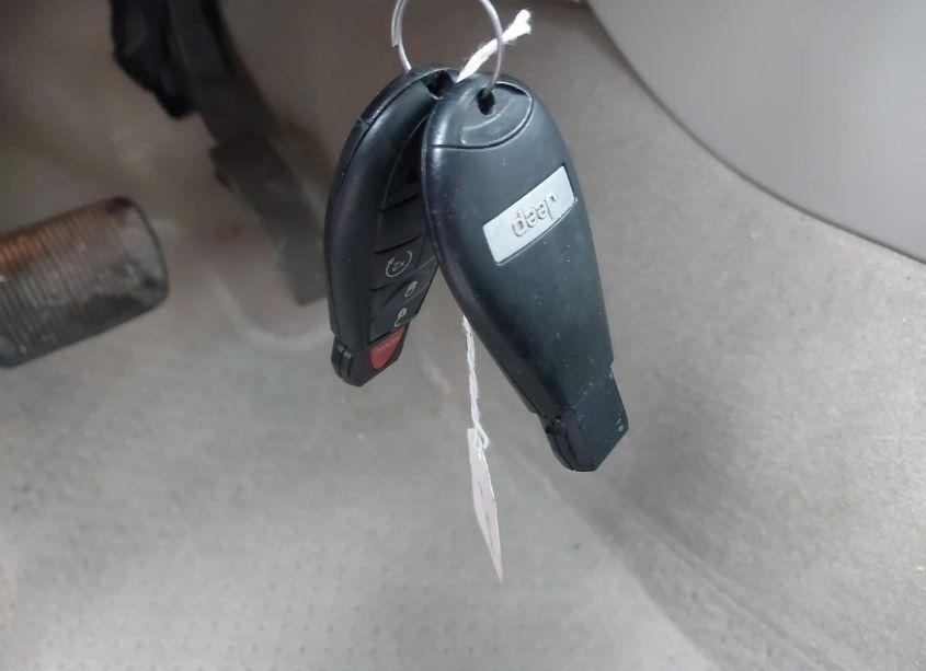 Photo 11 of 2011 Jeep Grand CHEROKEE LAREDO (VIN 1J4RR4GGXBC519477)