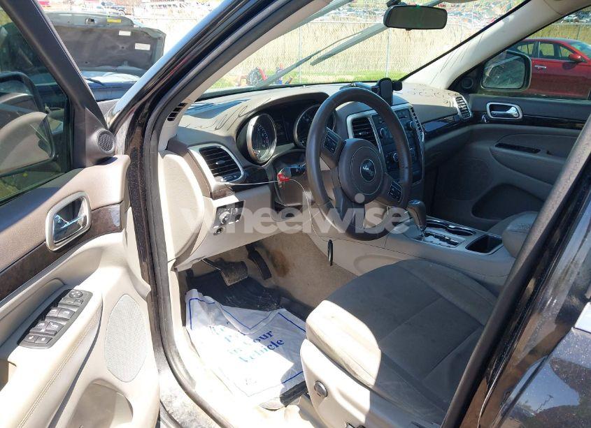 Photo 13 of 2011 Jeep Grand CHEROKEE LAREDO (VIN 1J4RR4GGXBC546727)