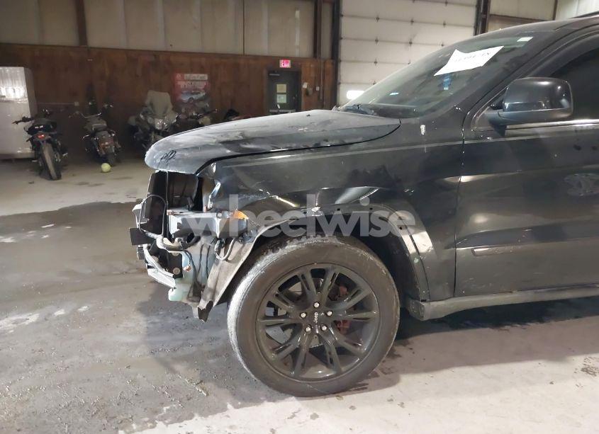 Photo 18 of 2011 Jeep Grand CHEROKEE LAREDO (VIN 1J4RR4GGXBC589853)