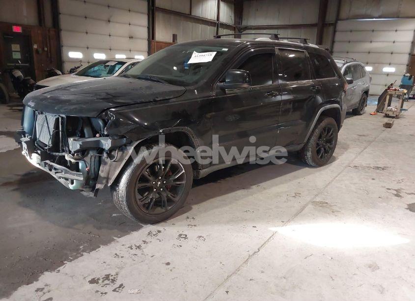 Photo 2 of 2011 Jeep Grand CHEROKEE LAREDO (VIN 1J4RR4GGXBC589853)