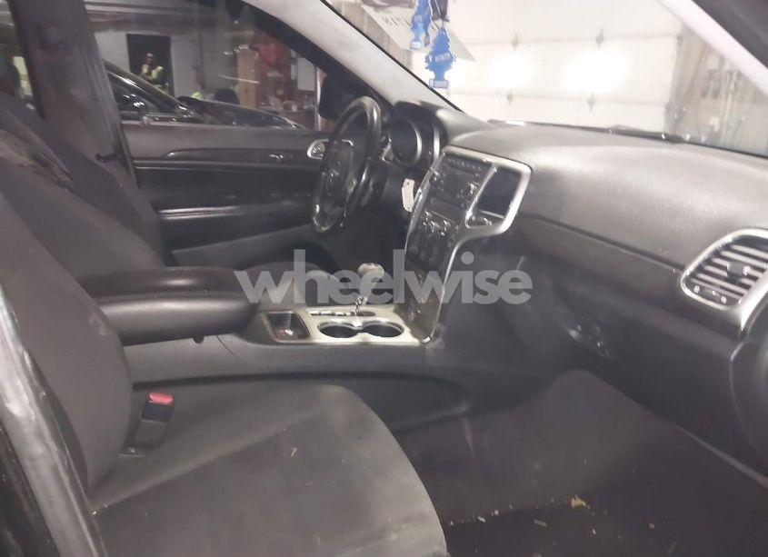 Photo 5 of 2011 Jeep Grand CHEROKEE LAREDO (VIN 1J4RR4GGXBC589853)