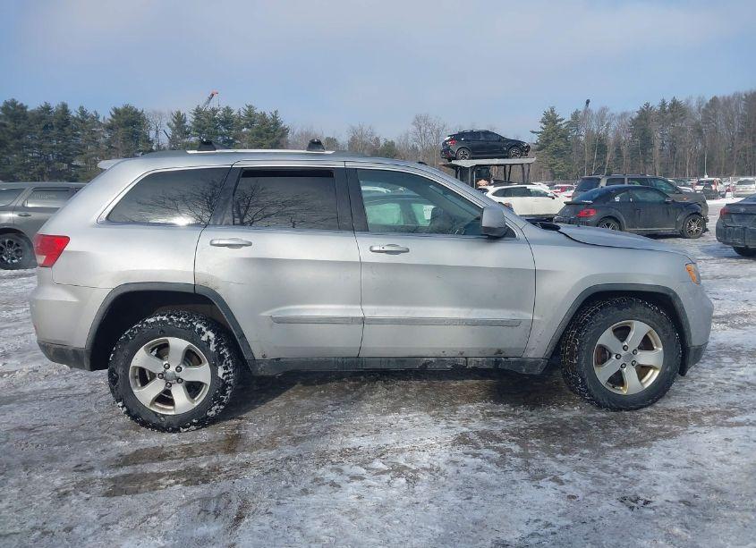 Photo 13 of 2011 Jeep Grand CHEROKEE LAREDO (VIN 1J4RR4GGXBC642678)