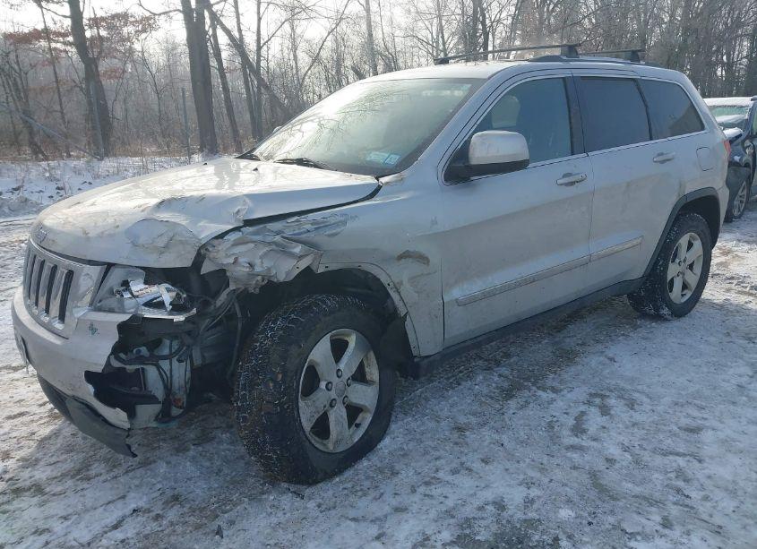 Photo 2 of 2011 Jeep Grand CHEROKEE LAREDO (VIN 1J4RR4GGXBC642678)